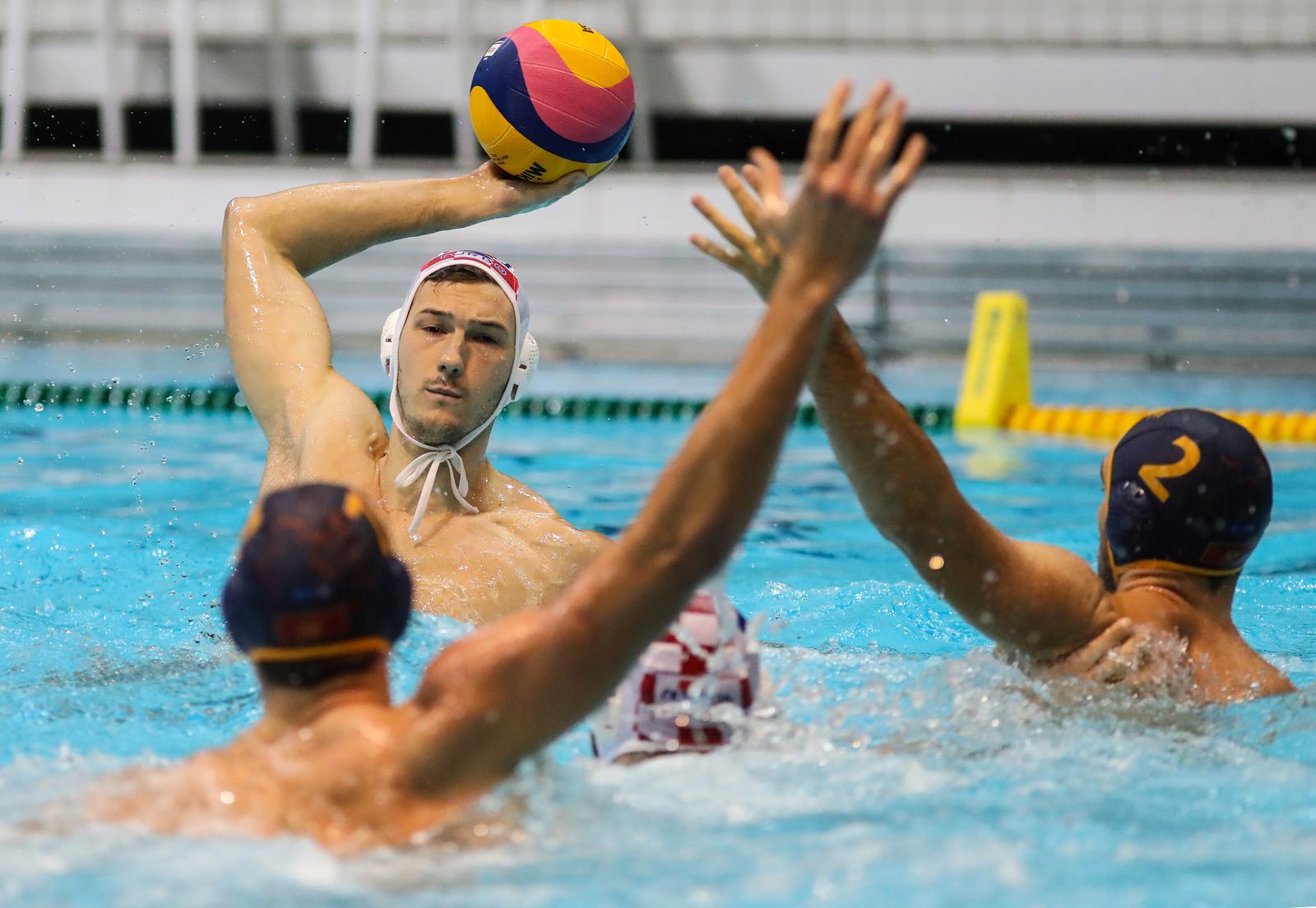 28.12.2022., Zagreb -  Prijateljska vaterpolo utakmica izmedju reprezentacija Hrvatske i Crne Gore odigrana je na bazenu SRC Mladost. Luka Bukic   Photo: Jurica Galoic/PIXSELL