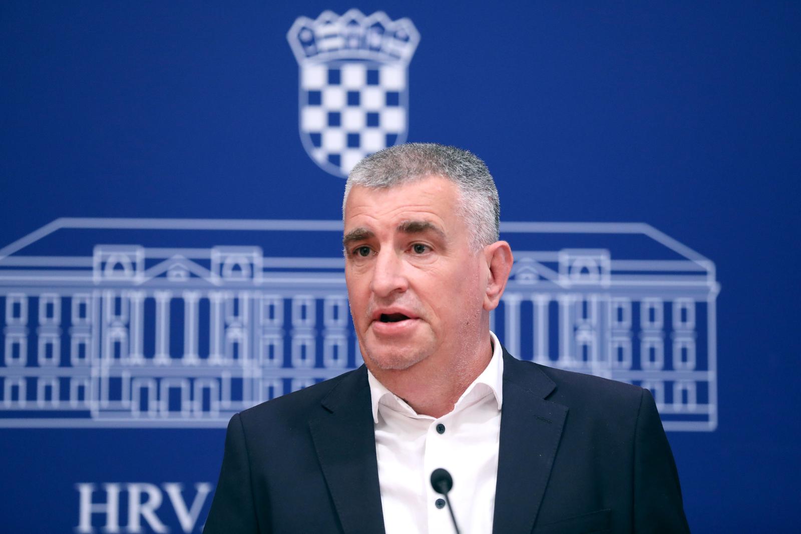 29.06.2023., Zagreb - Na konferenciji za medije odrzanoj u Saboru o temi "Sprema li se velika rasprodaja poljoprivrednog zemljista u Republici Hrvatskoj?" govorili su zastupnici Mosta. Photo: Patrik Macek/PIXSELL