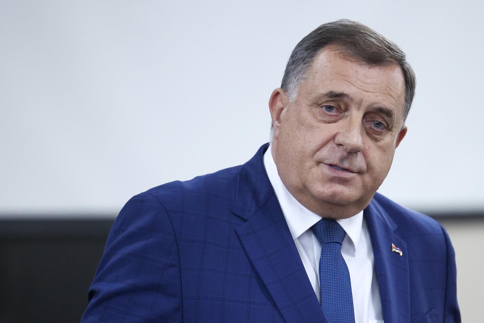 30.06.2023., Konjic, Bosna i Hercegovina - Konferencija za medije celnika stranaka nakon sastanka obavljenog jutros u Konjicu. Zavrsen je sastanak u Konjicu koji se danas odrzao izmedju politickih predstavnika stranaka Trojke i delegacija SNSD-a i HDZ BiH. Milorad Dodik Photo: Armin Durgut/PIXSELL