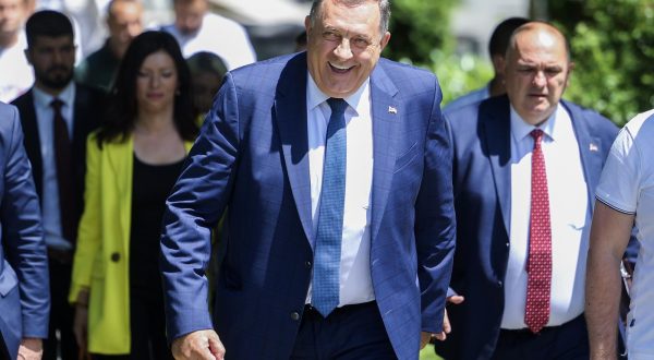 30.06.2023., Konjic, Bosna i Hercegovina - Konferencija za medije celnika stranaka nakon sastanka obavljenog jutros u Konjicu. Zavrsen je sastanak u Konjicu koji se danas odrzao izmedju politickih predstavnika stranaka Trojke i delegacija SNSD-a i HDZ BiH. Milorad Dodik Photo: Armin Durgut/PIXSELL