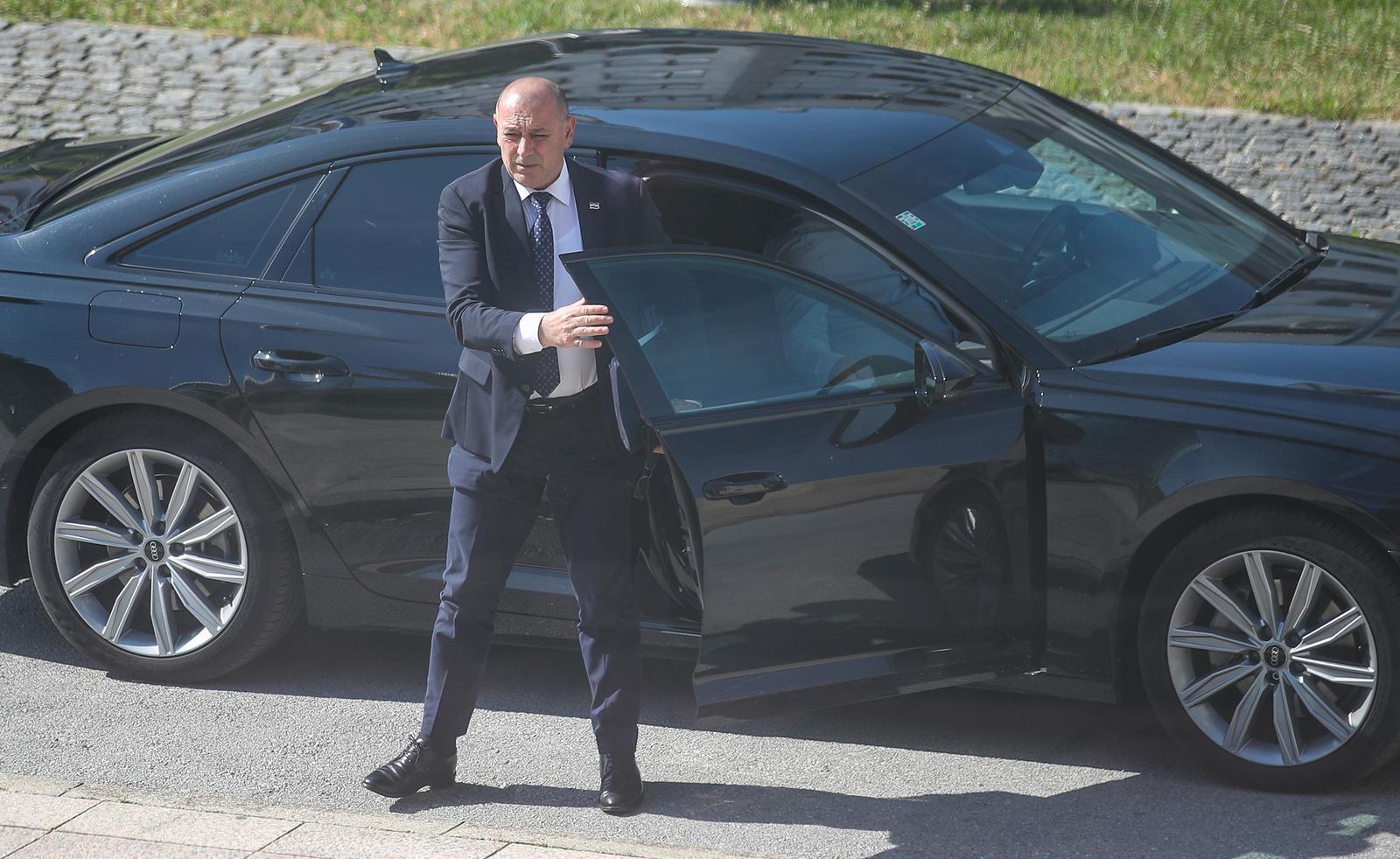 30.06.2023.., Zagreb - U Nacionalnoj sveucilisnoj knjiznici odrzana sjednica Vlade RH. Dolazak clanova Vlade na sjednicu.
  
 Photo: Slavko Midzor/PIXSELL