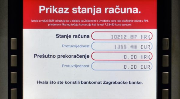 29.07.2021., Zagreb - Zapocelo je dvojno prikazivanje valuta na bankomatima u EUR i KN.  Photo: Tomislav Miletic/PIXSELL