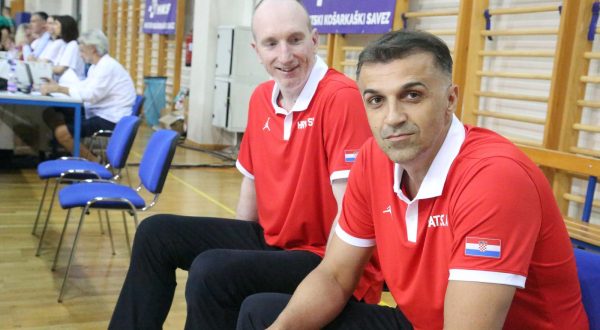Opatija,19.07.2023.- U opatijskoj sportskoj dvorani Marino Cvetkoviæ, u 1. kolu skupine G predkvslifikacija za EuroBasket 2025. koarkaka reprezentacija Hrvatske igra sa koarkakom reprezentacijom Irske. Na fotografiji izbornik hrvatske koarkake reprezentacije Josipm Sesar.