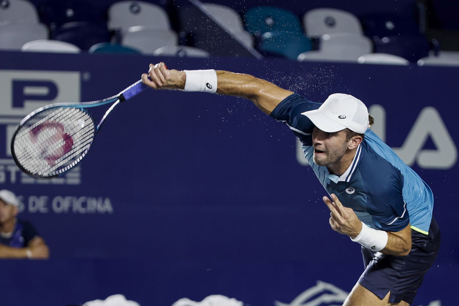 epa10784099 Croatian tennis player Borna Coric in action against Belorusian Ilia Ivashkaa during the fourth round of the Mifel Tennis Open by Telcel Oppo Los Cabos Tournament, in the state of Baja California Sur, Mexico, 04 August 2023.  EPA/Jorge Reyes