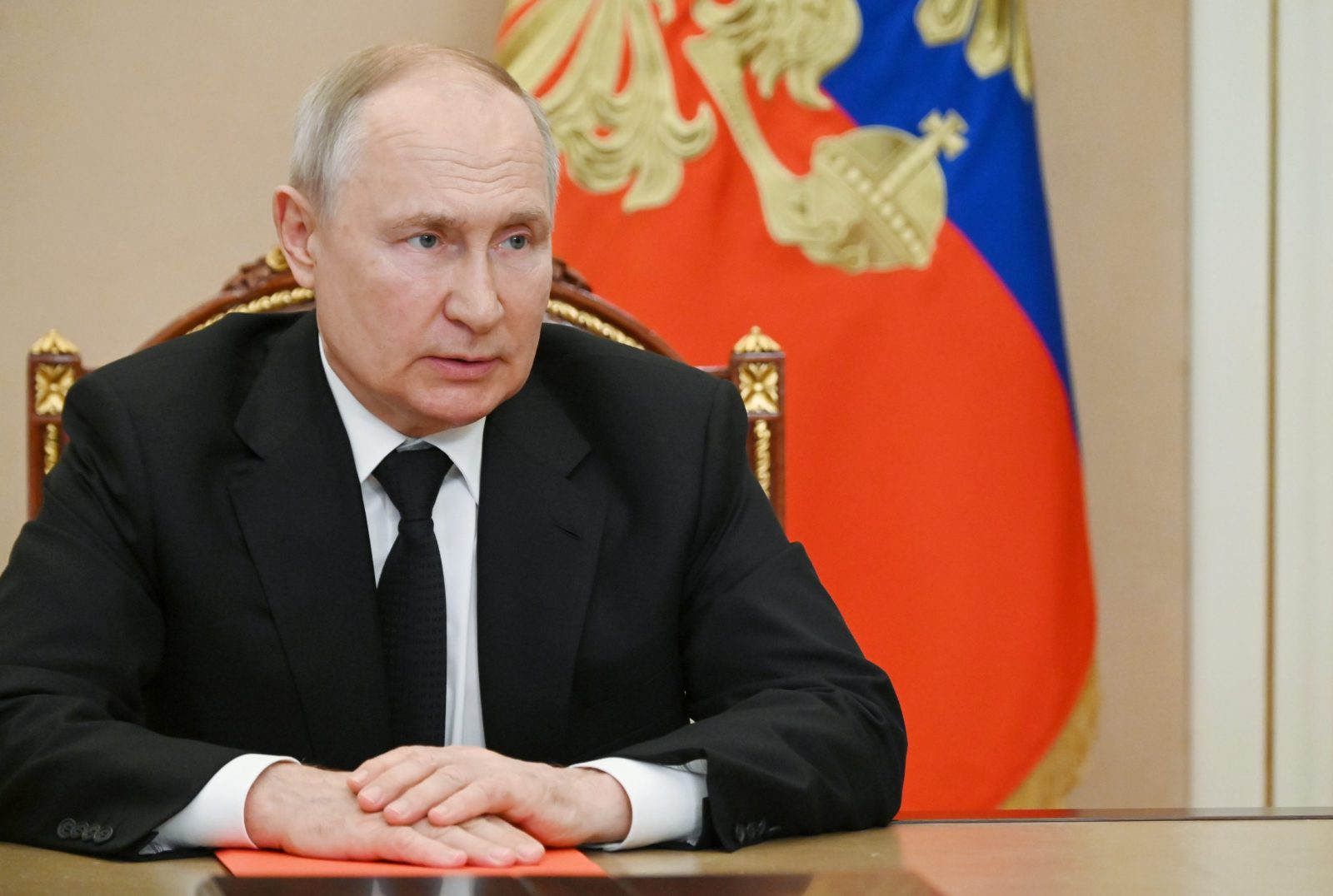 epa10784507 Russian President Vladimir Putin holds a video conference meeting with members of the Russian Security Council in Moscow, Russia, 04 August 2023.  EPA/ALEXEI BABUSHKIN / SPUTNIK / KREMLIN POOL