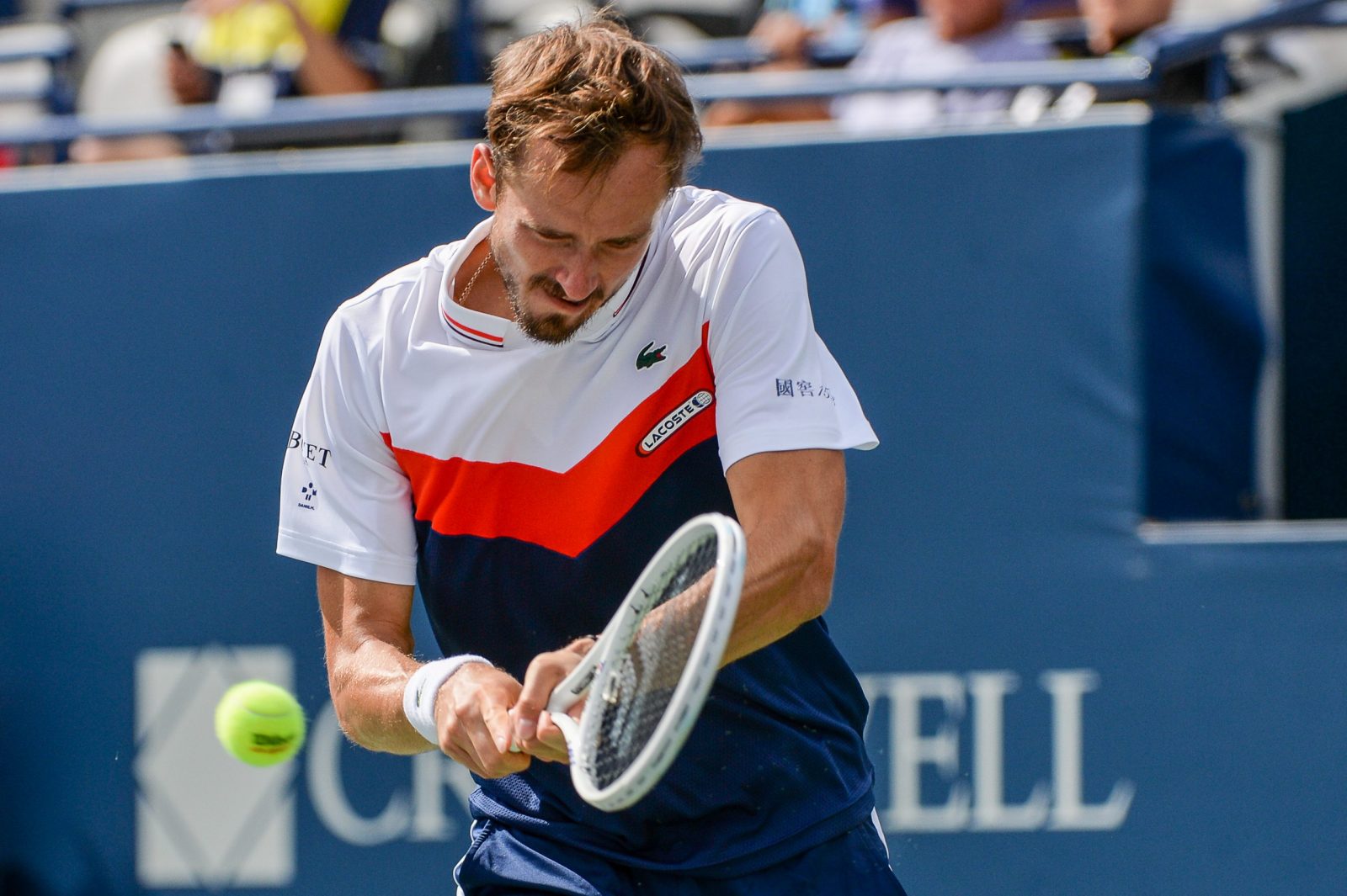 epa10795886 Daniil Medvedev of Russia in action against Alex De Minaur of Australia during the men's quarter-final match at the 2023 National Bank Open tennis tournament in Toronto, Canada, 11 August 2023.  EPA/EDUARDO LIMA