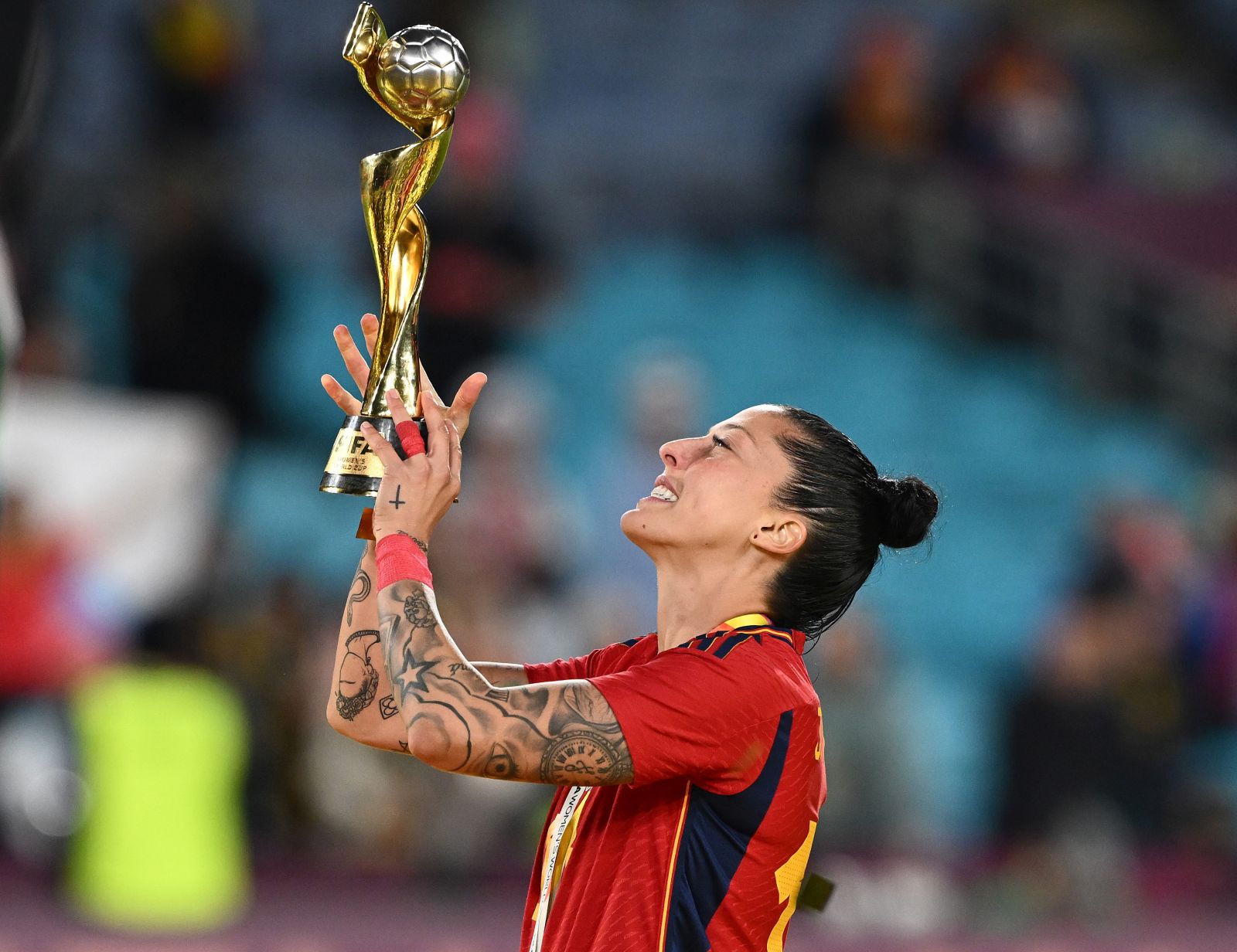 epa10809799 Jennifer Hermoso of Spain celebrates winning the FIFA Women's World Cup 2023 Final soccer match between Spain and England at Stadium Australia in Sydney, Australia, 20 August 2023.  EPA/DAN HIMBRECHTS  AUSTRALIA AND NEW ZEALAND OUT