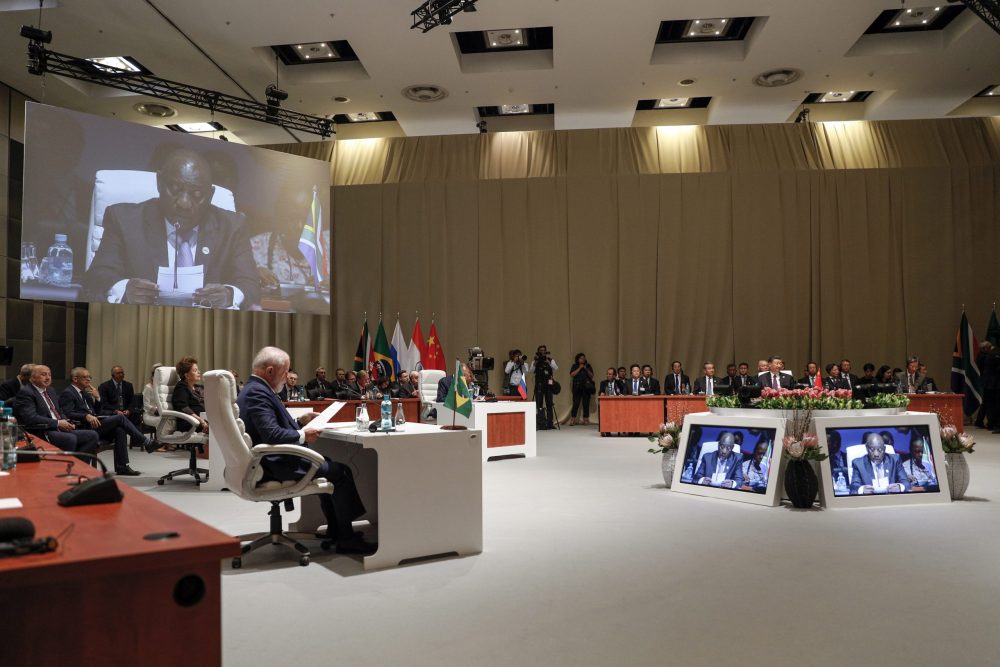 epa10815155 Delegates look on at the plenary session as South African President Cyril Ramaphosa delivers his remarks during the 2023 BRICS Summit at the Sandton Convention Centre in Johannesburg, South Africa, 23 August 2023. South Africa is hosting the 15th BRICS Summit, (Brazil, Russia, India, China and South Africa), as the group’s economies account for a quarter of global gross domestic product. Dozens of leaders of other countries in Africa, Asia and the Middle East are also attending the summit.  EPA/GIANLUIGI GUERCIA / POOL