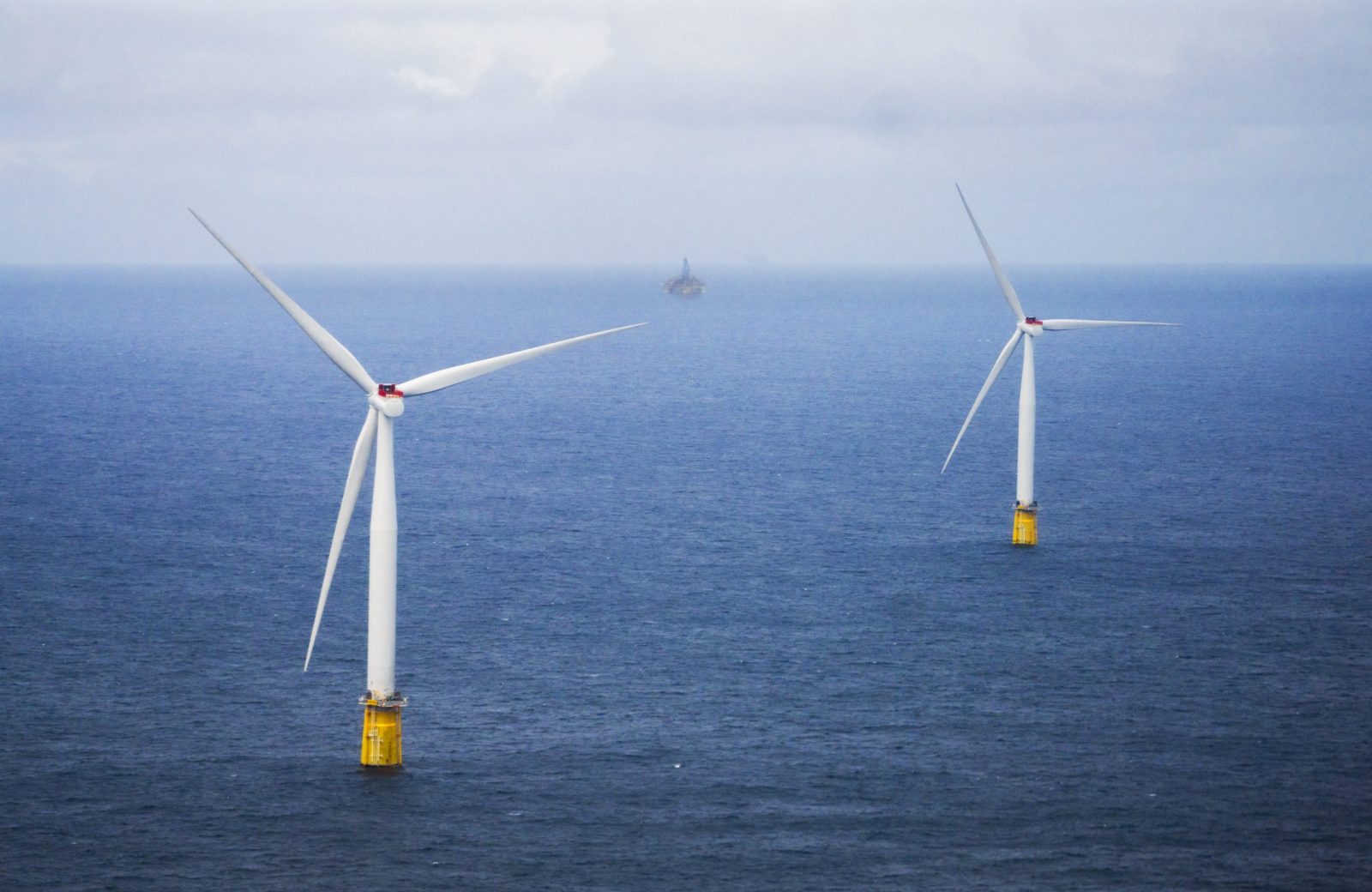epa10815724 The Hywind Tampen floating offshore wind farm near Bergen, Norway, 23 August 2023. The wind farm was officially opened by Norway's Crown Prince Haakon.  EPA/Ole Berg-Rusten  NORWAY OUT