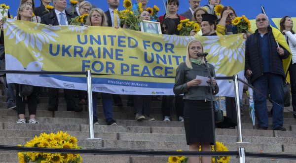 epa10818378 Finland Foireing minister Elina Valtonen delivers a speech during an event to mark National Day of Ukraine, in Helsinki, Finland,  24 August 2023. Ukrainian Independence Day is celebrated on 24 August to mark Ukraine's independence from the Soviet Union in 1991.  EPA/MAURI RATILAINEN