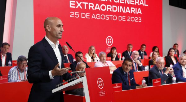 epa10819517 A handout photo made available by the Spanish Royal Soccer Federation (RFEF) shows the federation's President Luis Rubiales during his statement at the RFEF headquarters in Madrid, Spain, 25 August 2023. Rubiales, who was expected to resign due to the critics on the kiss on the lips he gave to one of the players during celebrations of the FIFA Women's World Cup final, announced he will not be resigning.  EPA/EIDAN RUBIO/RFEF HANDOUT IMAGE TO BE USED ONLY IN RELATION TO THE STATED EVENT (MANDATORY CREDIT) HANDOUT EDITORIAL USE ONLY/NO SALES