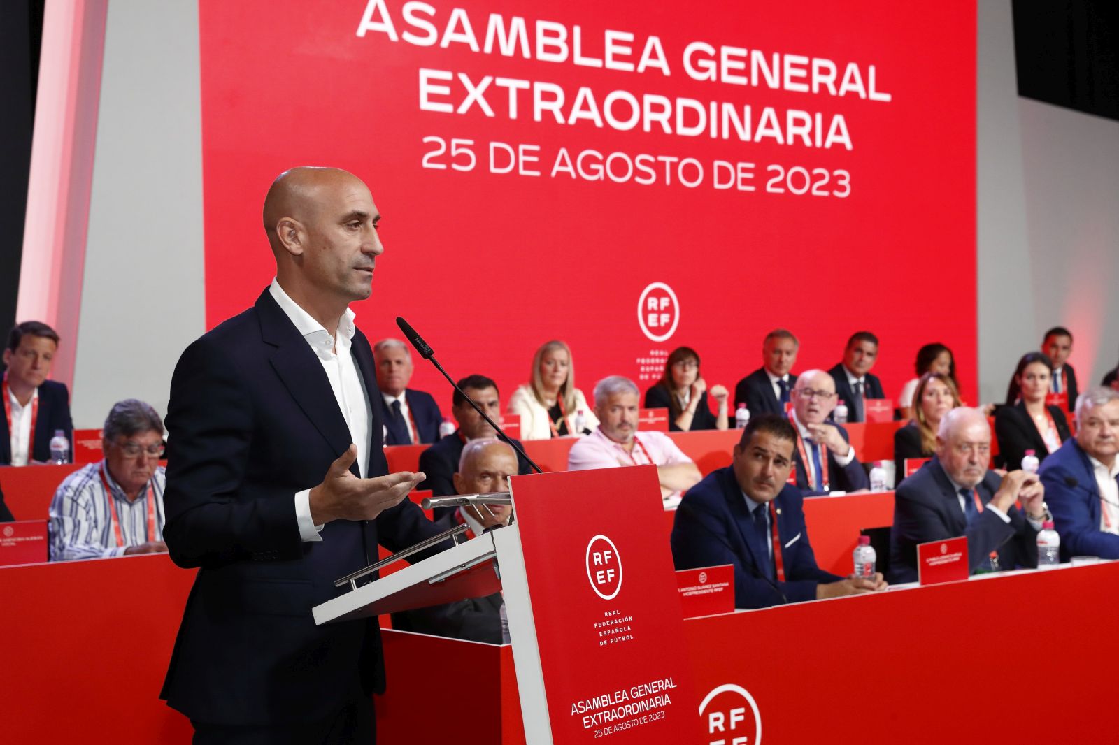 epa10819517 A handout photo made available by the Spanish Royal Soccer Federation (RFEF) shows the federation's President Luis Rubiales during his statement at the RFEF headquarters in Madrid, Spain, 25 August 2023. Rubiales, who was expected to resign due to the critics on the kiss on the lips he gave to one of the players during celebrations of the FIFA Women's World Cup final, announced he will not be resigning.  EPA/EIDAN RUBIO/RFEF HANDOUT IMAGE TO BE USED ONLY IN RELATION TO THE STATED EVENT (MANDATORY CREDIT) HANDOUT EDITORIAL USE ONLY/NO SALES
