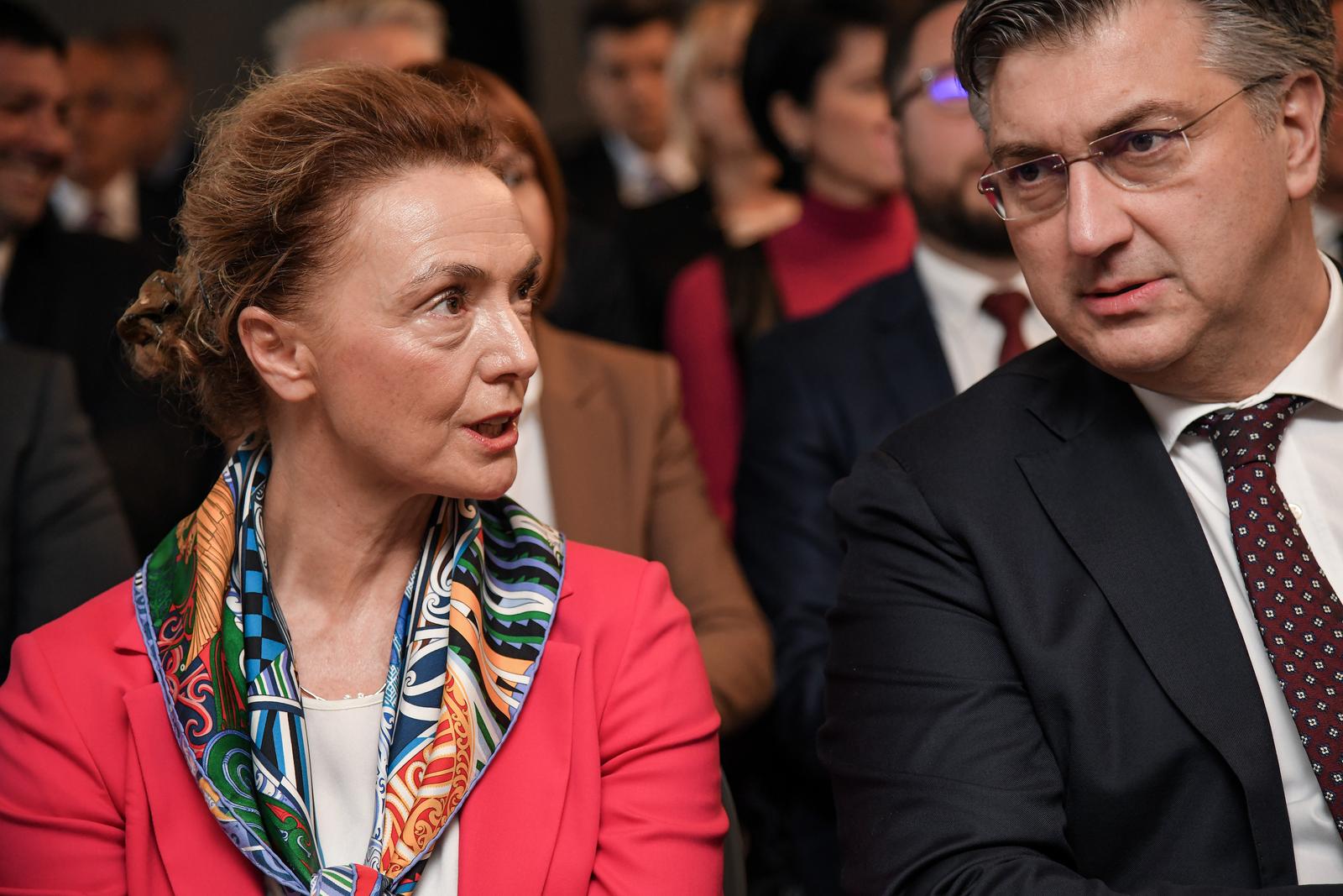 01.12.2022., Zagreb - Predsjednik Vlade Andrej Plenkovic sudjelovao je na Medjunarodnom znanstveno-strucnom skupu "Prvih dvadeset godina Ustavnog zakona o pravima nacionalnih manjina". Marija Pejcinovic Buric, Andrej Plenkovic. Photo: Josip Regovic/PIXSELL