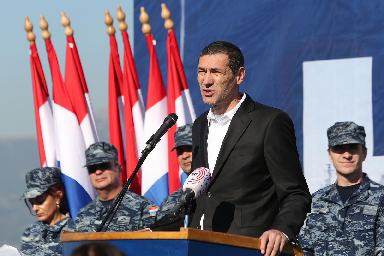 05.11.2015., Split, ratna luka Lora - Povratak broda Andrija Mohorovicic sa misije Triton tijekom koje su spasili 2500 ljudi. Photo: Miranda Cikotic/PIXSELL