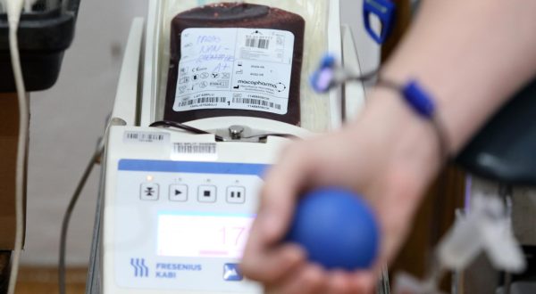 06.02.2023., Sibenik - U mjesecu kada obiljezavamo praznik ljubavi – Valentinovo, Drustvo Crvenog kriza Sibensko – kninske zupanije organiziralo je akciju dobrovoljnog darivanja krvi kako bi pokazali ljubav prema onima kojima je najpotrebnija u obliku tekucine koja spasava zivote. Photo: Dusko Jaramaz/PIXSELL