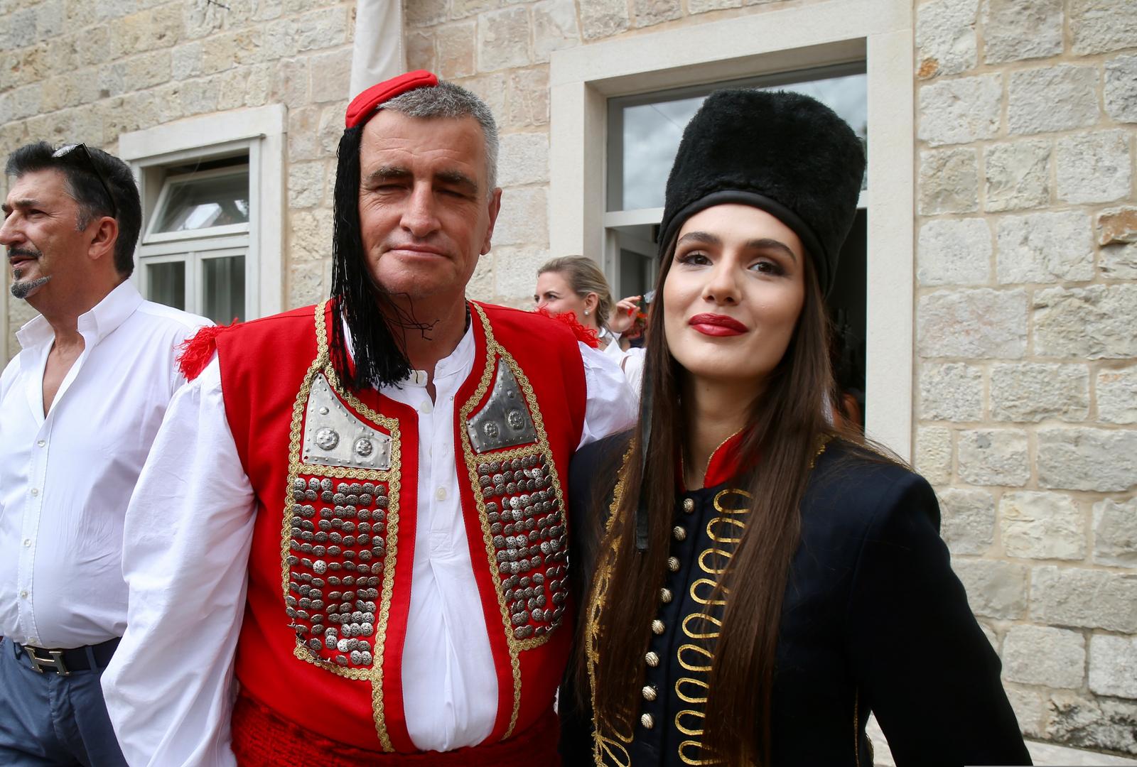 06.08.2023., Sinj - 308. Sinjska alka. Sinjska alka je hrvatska viteska igra. Odrzava se svake godine u nedjelju u prvoj trecini mjeseca kolovoza u Sinju, na godisnjicu pobjede nad turskim osvajacima 14. kolovoza 1715. Na taj dan je 700 hrvatskih vojnika iz Sinja uspjelo odbiti navalu vojske turskog seraskera Mehmed-pase Celica koja je brojala 60.000 vojnika. gradonacelnik Sinja Miro Bulj Photo: Ivo Cagalj/PIXSELL