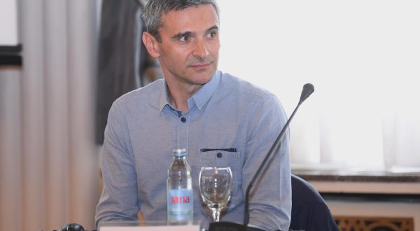 Zagreb: Održan okrugli stol "Održivi razvoj i kružno gospodarenje otpadom"  06.11.2018., HND, Zagreb - Odrzan okrugli stol u organizaciji Mosta nezavisnih lista pod nazivom "Odrzivi razvoj i kruzno gospodarenje otpadom".  Josip Katalinic. rPhoto: Marko Lukunic/PIXSELL