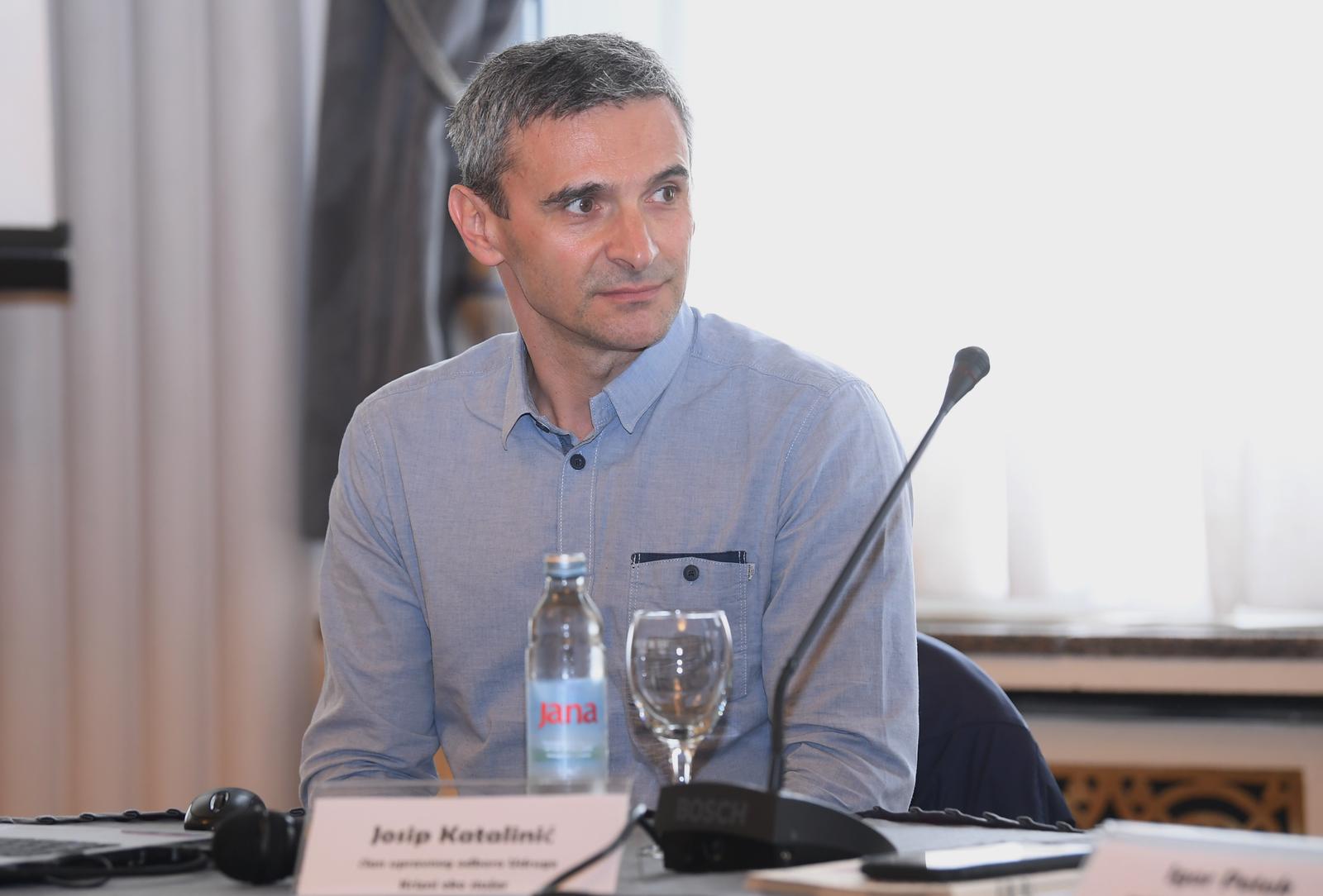Zagreb: Održan okrugli stol "Održivi razvoj i kružno gospodarenje otpadom"  06.11.2018., HND, Zagreb - Odrzan okrugli stol u organizaciji Mosta nezavisnih lista pod nazivom "Odrzivi razvoj i kruzno gospodarenje otpadom".  Josip Katalinic. rPhoto: Marko Lukunic/PIXSELL