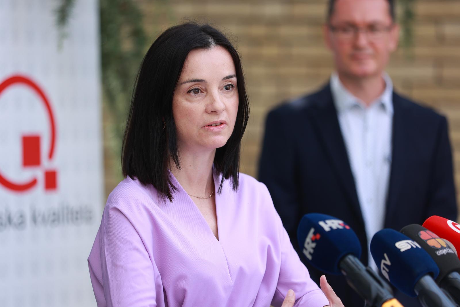 06.07.2023., Osijek -  Ministrica poljoprivrede Marija Vuckovic u posjeti Osjecko-baranjskoj i Vukovarsko-srijemskoj zupaniji, te je u osjeckoj HGK odrzala konferencija za medije na temu „Zetva 2023“. Photo: Davor Javorovic/PIXSELL