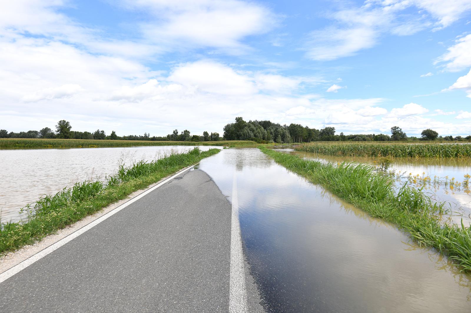 07.08.2023., Botovo- Rekordan vodostaj rijeke Drave.
 Photo: Vjeran Zganec Rogulja/PIXSELL