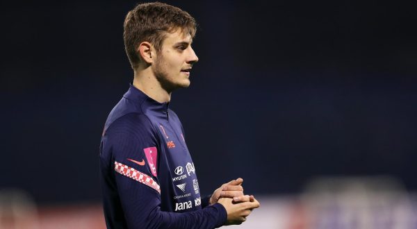08.11.2021., Stadion Maksimir, Zagreb - Trening hrvatske nogometne reprezentacije u pripremama za utakmice protiv Malte i Rusije u kvalifikacijama za Svjetsko prvenstvo u Kataru. Josip Stanisic. Photo: Luka Stanzl/PIXSELL
