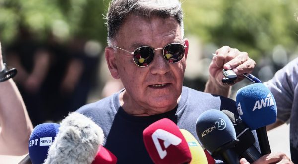 09.08.2023., Atena, Grcka - Svih 94 uhicenih osoba koje je grcka policija privela nakon navijackih nereda uoci utakmice 3. pretkola kvalifikacija Lige prvaka izmedju AEK-a i Dinama odvedeni su pred tuzitelja. Odvjetnik Alexis Kougias. Photo: KOSTAS TZOUMAS/EUROKINISSI/PIXSELL
