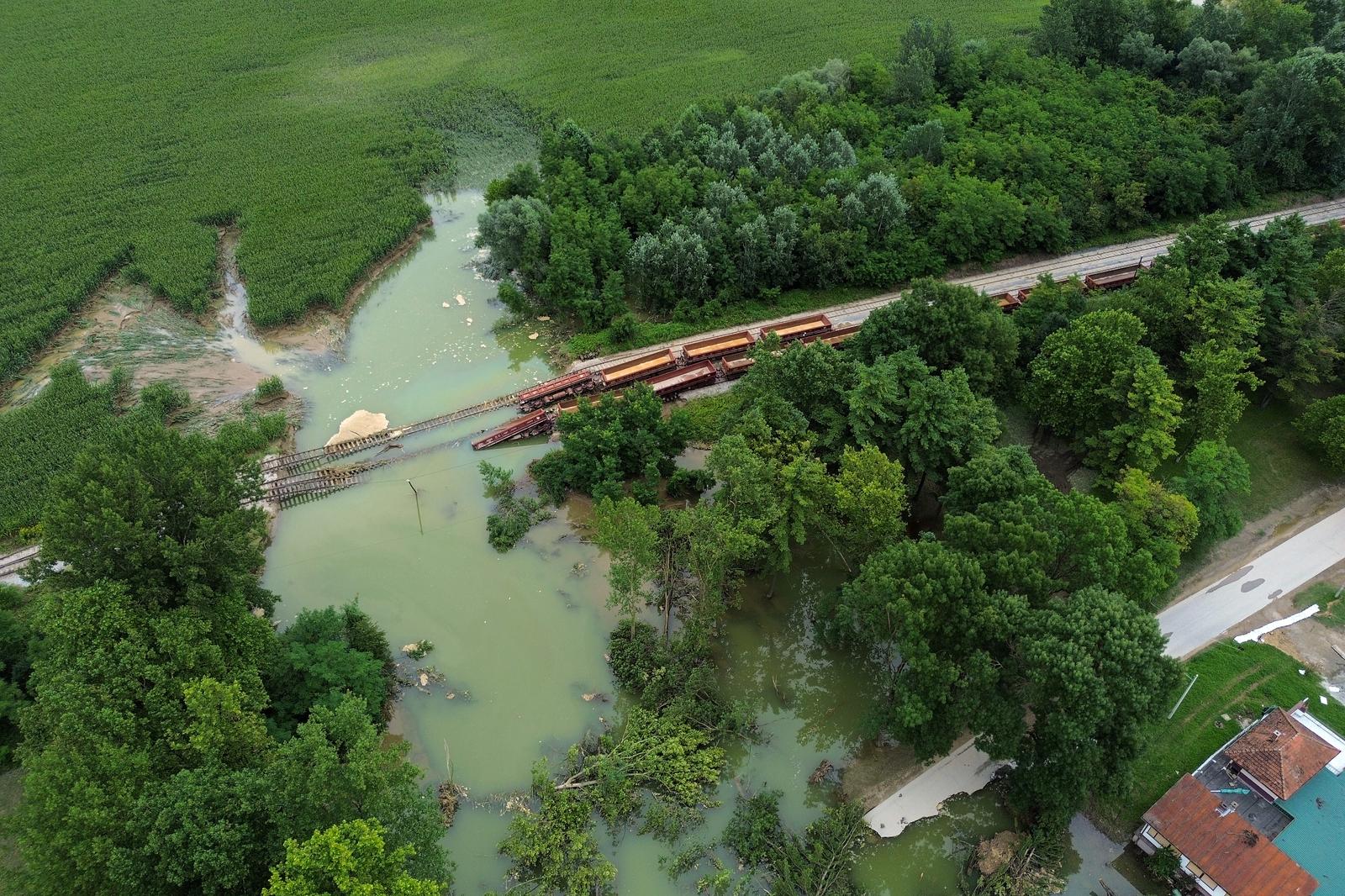 09.08.2023., Djelekovec - Pogled iz zraka na posljedice poplave u jezeru Soderica u koje se ulila rijeka Drava. Photo: Luka Stanzl/PIXSELL