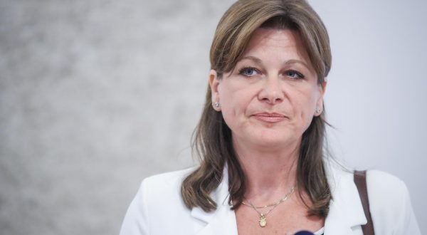 09.08.2023., Zagreb - Saborska zastupnica Karolina Vidovic Kristo dala je izjavu medijima nakon sjednice Odbora za unutarnju politiku i nacionalnu sigurnost Hrvatskoga sabora na kojoj se raspravljalo o prijedlogu kandidata za ravnatelja Vojne-sigurnosno-obavjestajne agencije. Photo: Slavko Midzor/PIXSELL