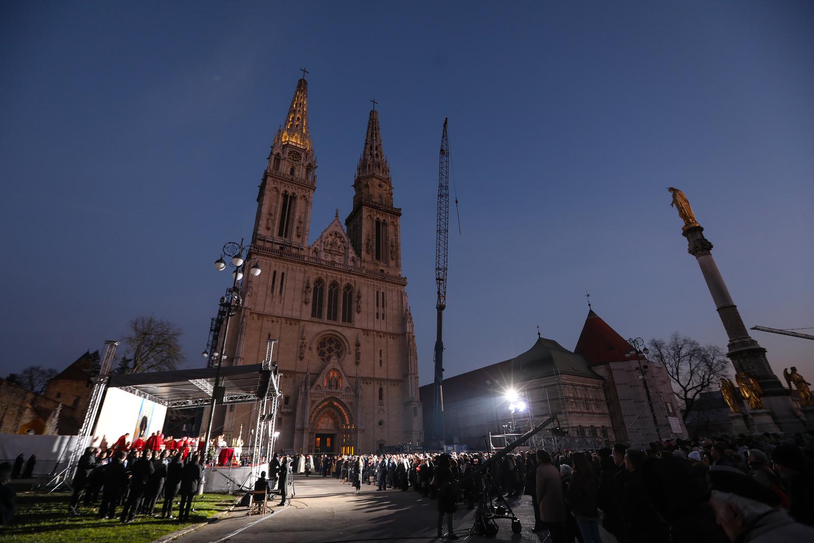 10.02.2023., Zagreb - Svecano misno slavlje u povodu proslave blagdana bl. Alojzija Stepinca, na trgu ispred zagrebacke Katedrale. Photo: Robert Anic/PIXSELL