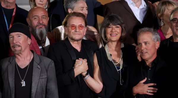11.08.2023., Sarajevo, Bosna i Herzegovina - Crveni tepih na otvorenju Sarajevo Film Festivala. Bono Vox Photo: Armin Durgut/PIXSELL