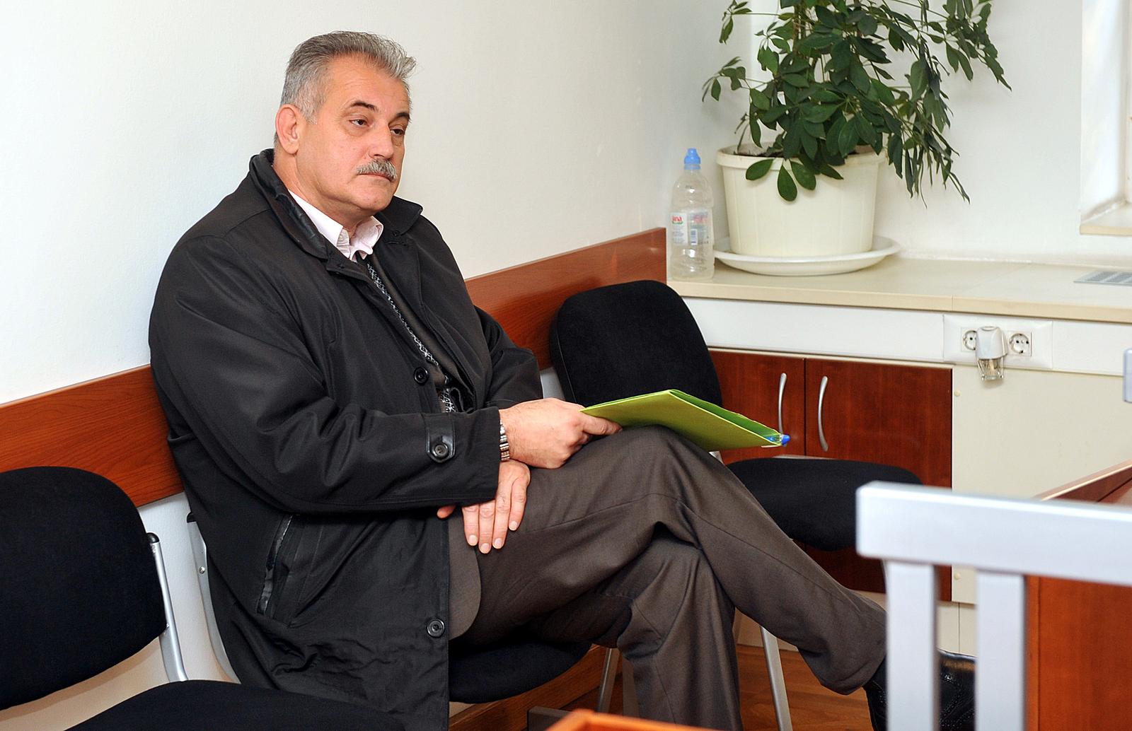 04.11.2011., Opcinski kazneni sud, Ilica 335, Zagreb - Sudjenje protiv prvooptuzene Slavice Polancec i drugooptuzenog Krese Matica za preprodaju zagrebackih gradskih stanova krivotvorenim punomocima i potrdama cime su prevarili desetak osoba. Na sudu se pojavio samo drugooptuzeni pravnik Kreso Matic. rPhoto: Goran Stanzl/PIXSELL