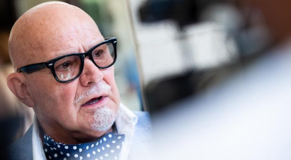 12.08.2020., Split - Otac ubijenog Marina Ozica Paica Vlado Ozic Paic i odvjetnik Filipa Zavadlava Branko Seric dali izjave nakon sudenja.rBranko SericrPhoto: Milan Sabic/PIXSELL