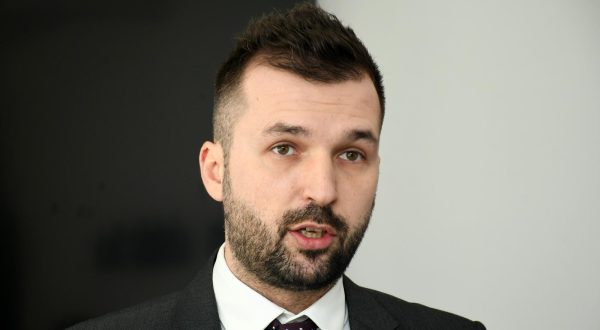 13.02.2023.,Sisak - Odrzana je konferenciju za medije Kluba vijecnika HDZ-a, HSLS-a i HKS-a na temu: Sto se dogadja u Sisku, ima li Sisak uopce gradonacelnicu?Tomislav Kralj,predsjedni sisackog HDZ-a.
   Photo: Nikola Cutuk/PIXSELL