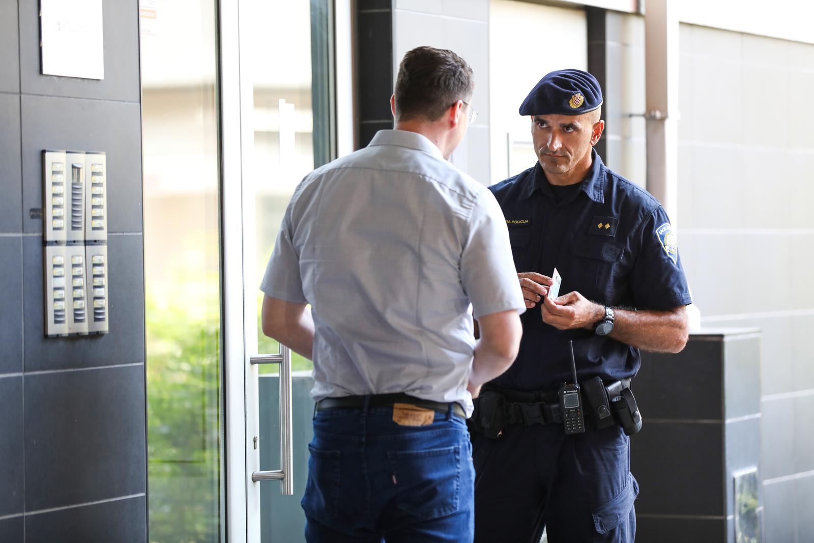 14.07.2021., Zagreb - Policija dovodi bivseg ravnatelja Gradskih groblja Zagreb Patrika Segotu na pretres njegova stana u Slovensku ulicu 22. Photo: Emica Elvedji/PIXSELL