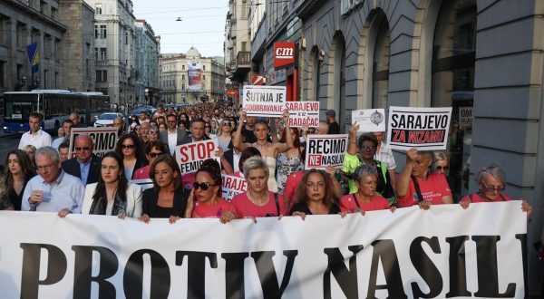 14.08.2023., Sarajevo, Bosna i Hercegovina - Nakon stravicnog zlocina u Gradaccu, gdje je monstrum Nermin Sulejmanovic ubio svoju partnericu Nizamu Hecimovic, zato sto ga je prijavila policiji zbog nasilja u porodici, u Sarajevu je odrzan protest protiv nasilja u porodici.

 Photo: Armin Durgut/PIXSELL
