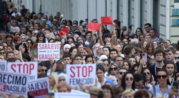 14.08.2023., Sarajevo, Bosna i Hercegovina - Nakon stravicnog zlocina u Gradaccu, gdje je monstrum Nermin Sulejmanovic ubio svoju partnericu Nizamu Hecimovic, zato sto ga je prijavila policiji zbog nasilja u porodici, u Sarajevu je odrzan protest protiv nasilja u porodici.

 Photo: Armin Durgut/PIXSELL