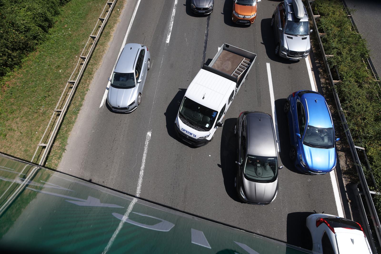 17.07.2023. Zagreb-Prometne guzve na cvoru Lucko u smjeru mora na ulazu na autocestu A!. Photo: Boris Scitar/PIXSELL