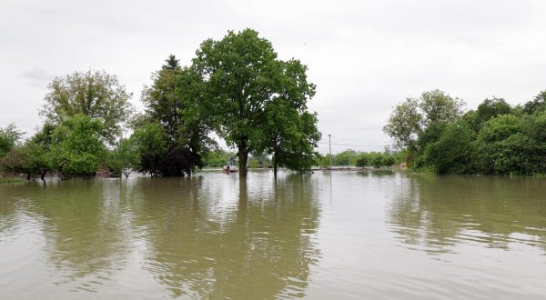 18.05.2023., Karlovac - Poplavljeno podrucje u naselju Selce uz rijeku Kupu. Photo: Luka Stanzl/PIXSELL