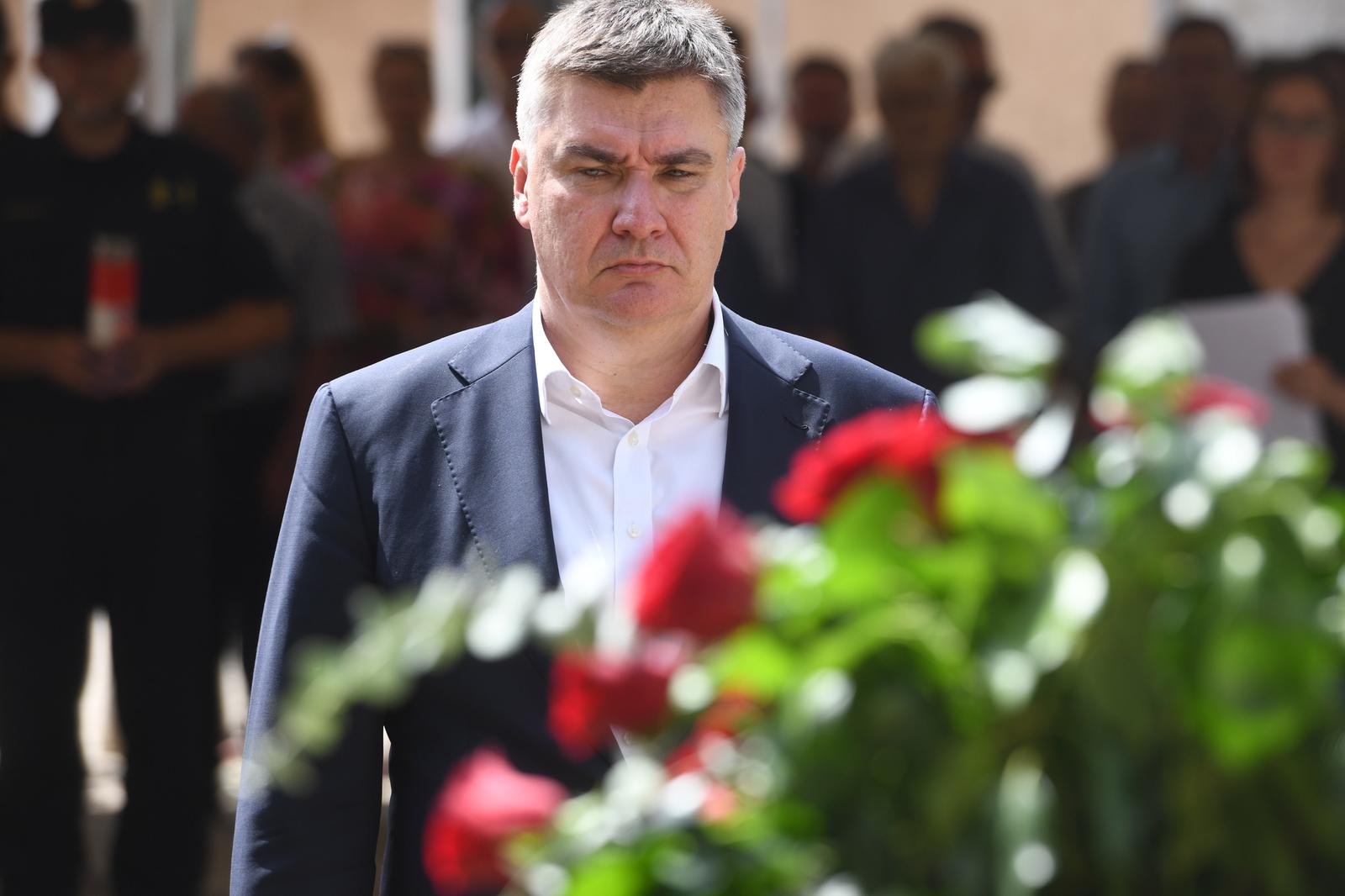21.07.2023., Oklaj - Polaganje vijenaca kod sredisnjeg kriza u cast poginulim braniteljima. Predsjednik RH Zoran Milanovic Photo: Hrvoje Jelavic/PIXSELL