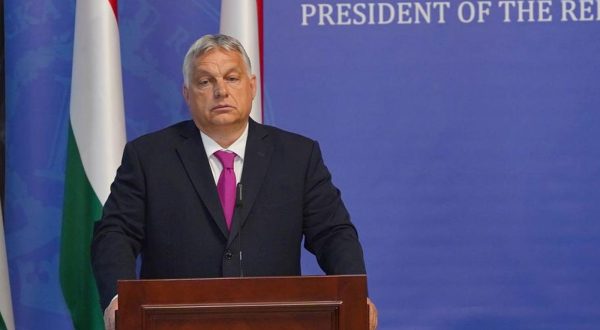 22.06.2023., Administrativni centar Vlade RS, Banjaluka (BiH) – Premijer Republike Srpske Radovan Viskovic i madjarski ministar vanjskih poslova Peter Sijarto (Peter Sziarto) potpisali su danas u Banjaluci Zajednicku izjavu o suradnji Republike Srpske i Vlade Madjarske. Nakon potpisivanja izjave, odrzana je pres konferencija na kojoj su se obratili Milorad Dodik, predsjednik RS, i Viktor Orban, premijer Madjarske.  Photo: Dejan Rakita/PIXSELL