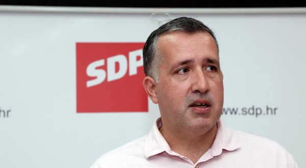 22.08.2023., Split- Konferencija o ukljucivanju Dalmacije u osnovnu Transeuropsku prometnu mrezu na kojoj su govorili predsjednik SDP-a Sinisa Hajdas Doncic i  SDP-ov tajnik za EU i potpredsjednik SDP-a Split Goran Kotur. Photo: Ivana Ivanovic/PIXSELL