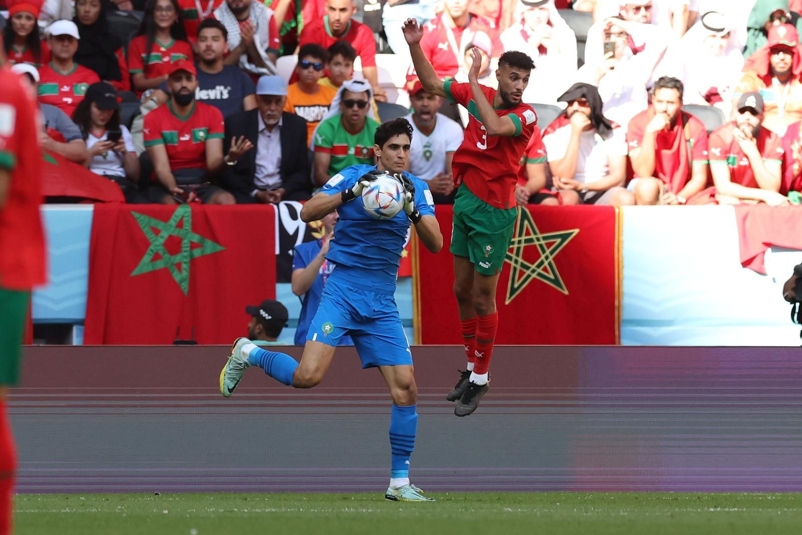 23.11.2022., stadion Al Bayt, Al Khor, Katar - FIFA Svjetsko prvenstvo, skupina F, 1. kolo, Maroko - Hrvatska. Yassine Bounou, Noussair Mazraoui Photo: Goran Stanzl/PIXSELL