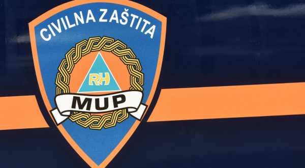 26.02.2020., Sibenik - Oznaka - logo Civilne zastite (MUP)rPhoto: Hrvoje Jelavic/PIXSELL