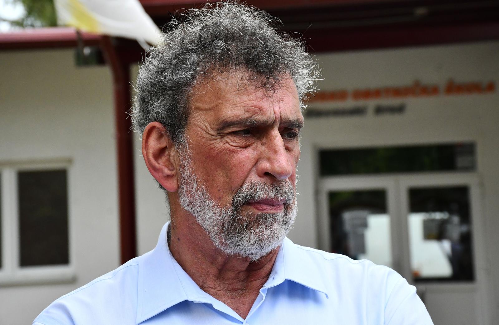 26.07.2023., Slavonski Brod - Obilazak skola koje su stradale u nedavnom olujnom nevremenu. ministar znanosti i obrazovanja Radovan Fuchs Photo: Ivica Galovic/PIXSELL
