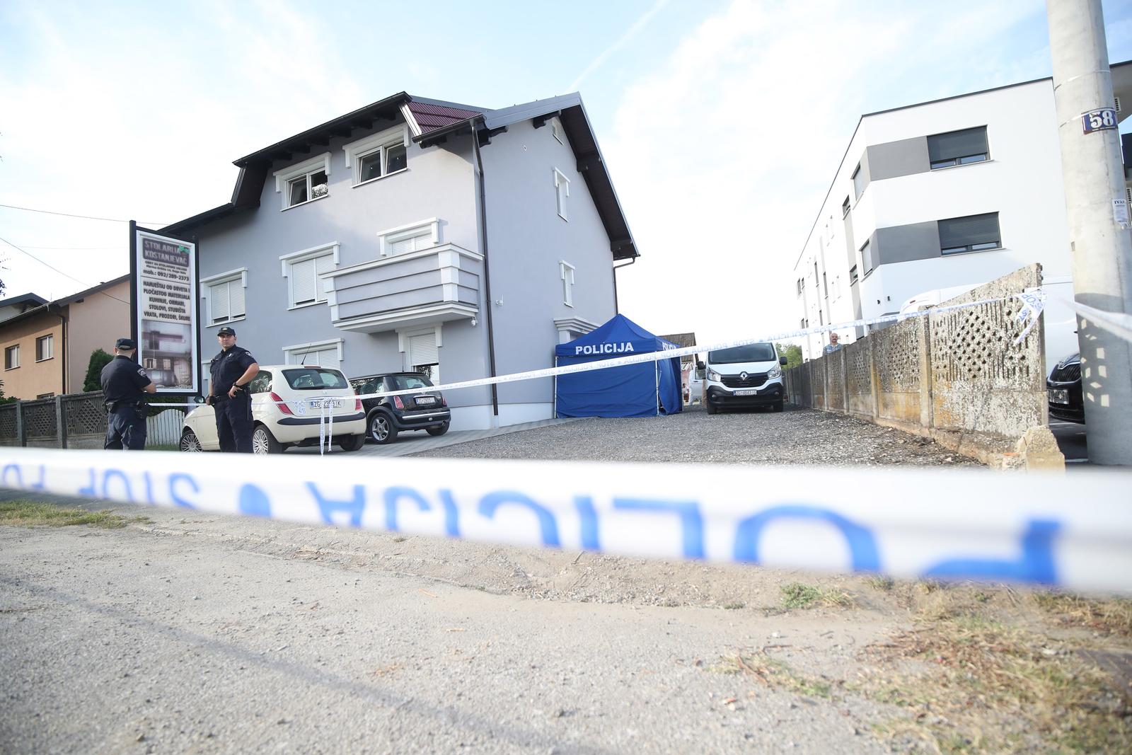 27.08.2023., Dugo Selo - Dvije ososbe su poginule, a treca je tesko ozlijedjena u eksploziji eksplozivne naprave do koje je doslo oko 14 sati u Zagrebackoj ulici u Dugom Selu. U eksploziji su smrtno stradali muskarac i zena starije zivotne dobi dok je ozlijedjeni muskarac prevezen u bolnicu. Photo: Slavko Midzor/PIXSELL