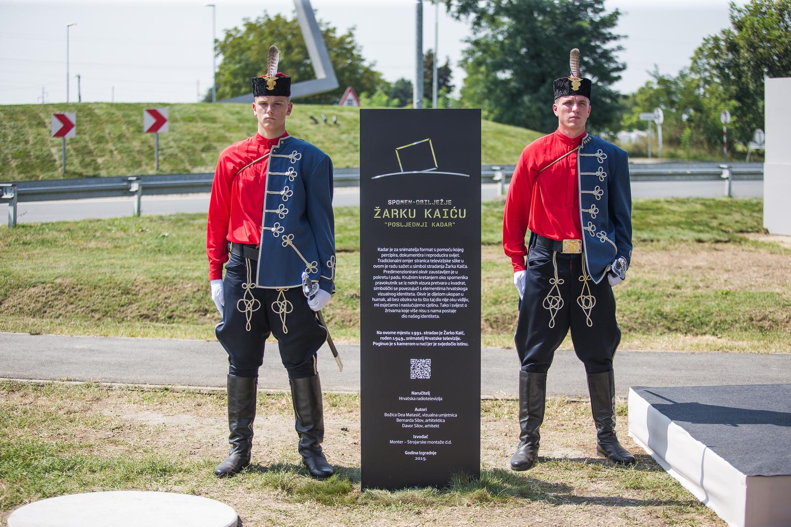 28.08.2019., Osijek - Predsjednik Vlade Andrej Plenkovic sudjelovao je na otkrivanju spomenika HRT-ovu snimatelju Zarku Kaicu.r Photo: Davor Javorovic/PIXSELL