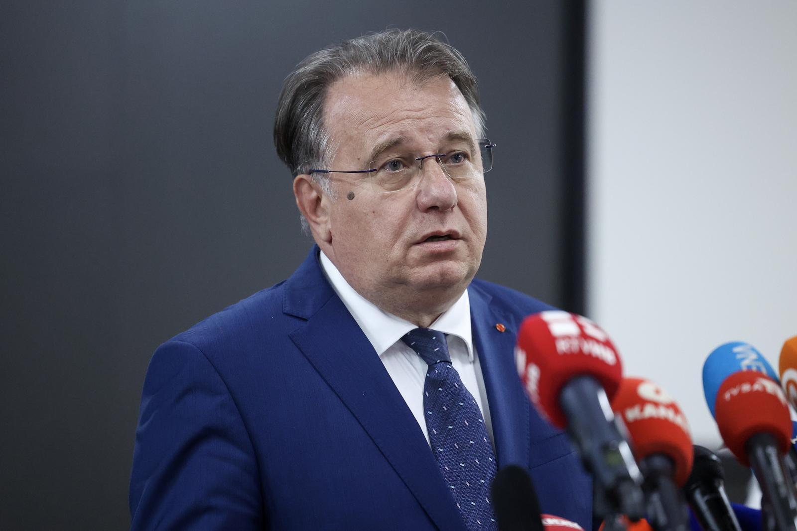 30.06.2023., Konjic, Bosna i Hercegovina - Konferencija za medije celnika stranaka nakon sastanka obavljenog jutros u Konjicu. Zavrsen je sastanak u Konjicu koji se danas odrzao izmedju politickih predstavnika stranaka Trojke i delegacija SNSD-a i HDZ BiH. Nermin Niksic Photo: Armin Durgut/PIXSELL