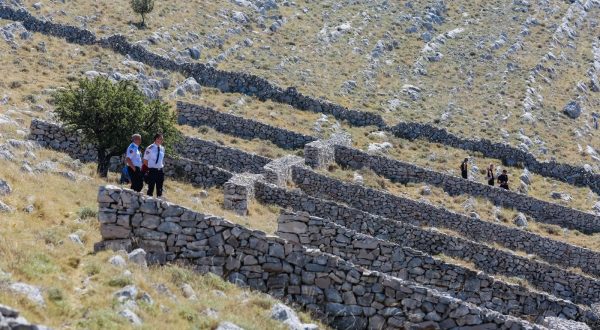 30.08.2022., Kornati - Na otoku Kornatu obiljezena je 15. obljetnica stradanja 12 vatrogasaca iz Tisnog, Vodica i Sibenika u Kornatskoj tragediji.  Photo: Sime Zelic/PIXSELL