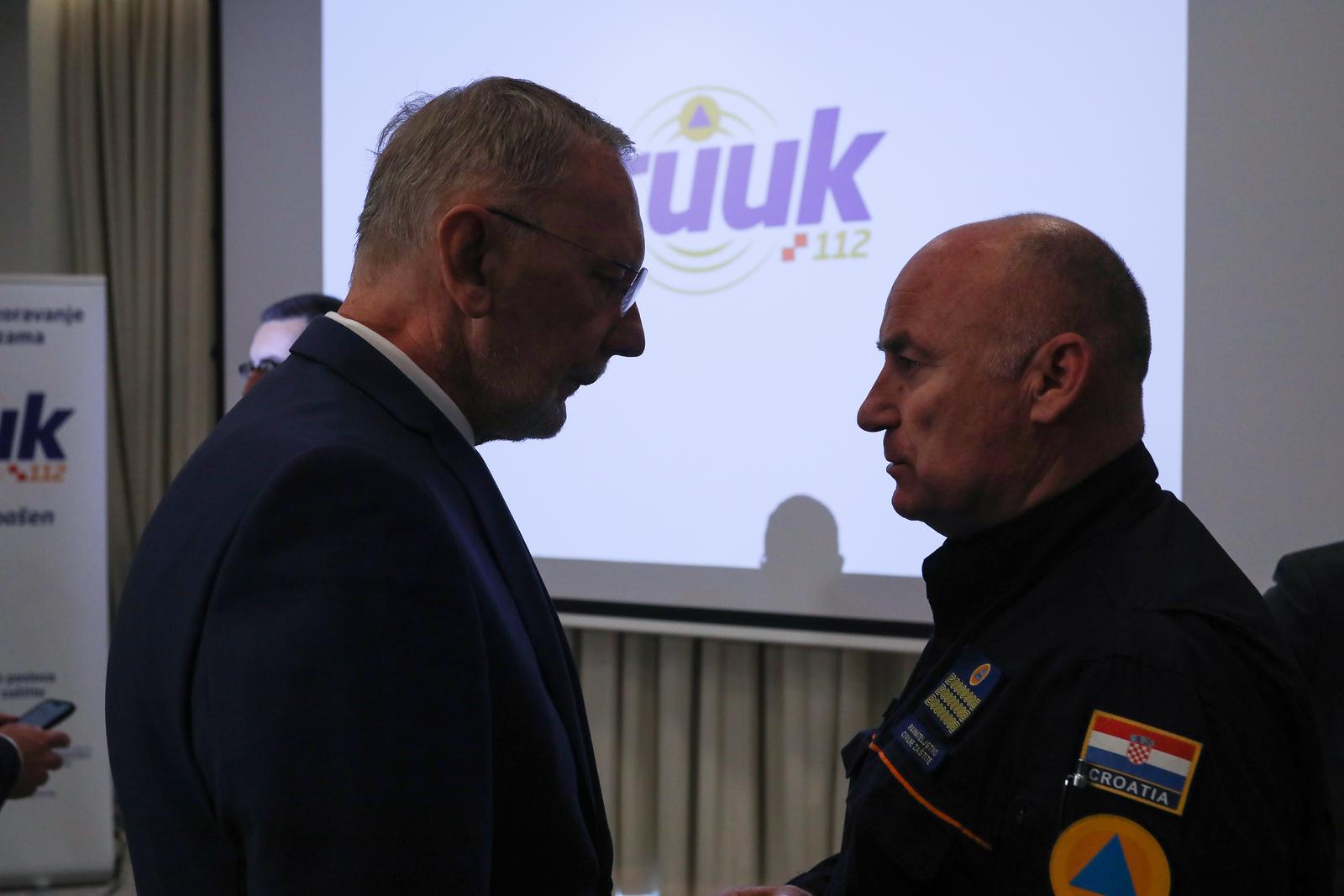 31.05.2023., Zagreb - U hotelu Antunovic predstavljen je SRUUK, sustav za rano upozoravanje i upravljanje krizama. potpredsjednik Vlade Republike Hrvatske i ministar unutarnjih poslova Davor Bozinovic, ravnatelj Civilne zastite Damir Trut Photo: Tomislav Miletic/PIXSELL