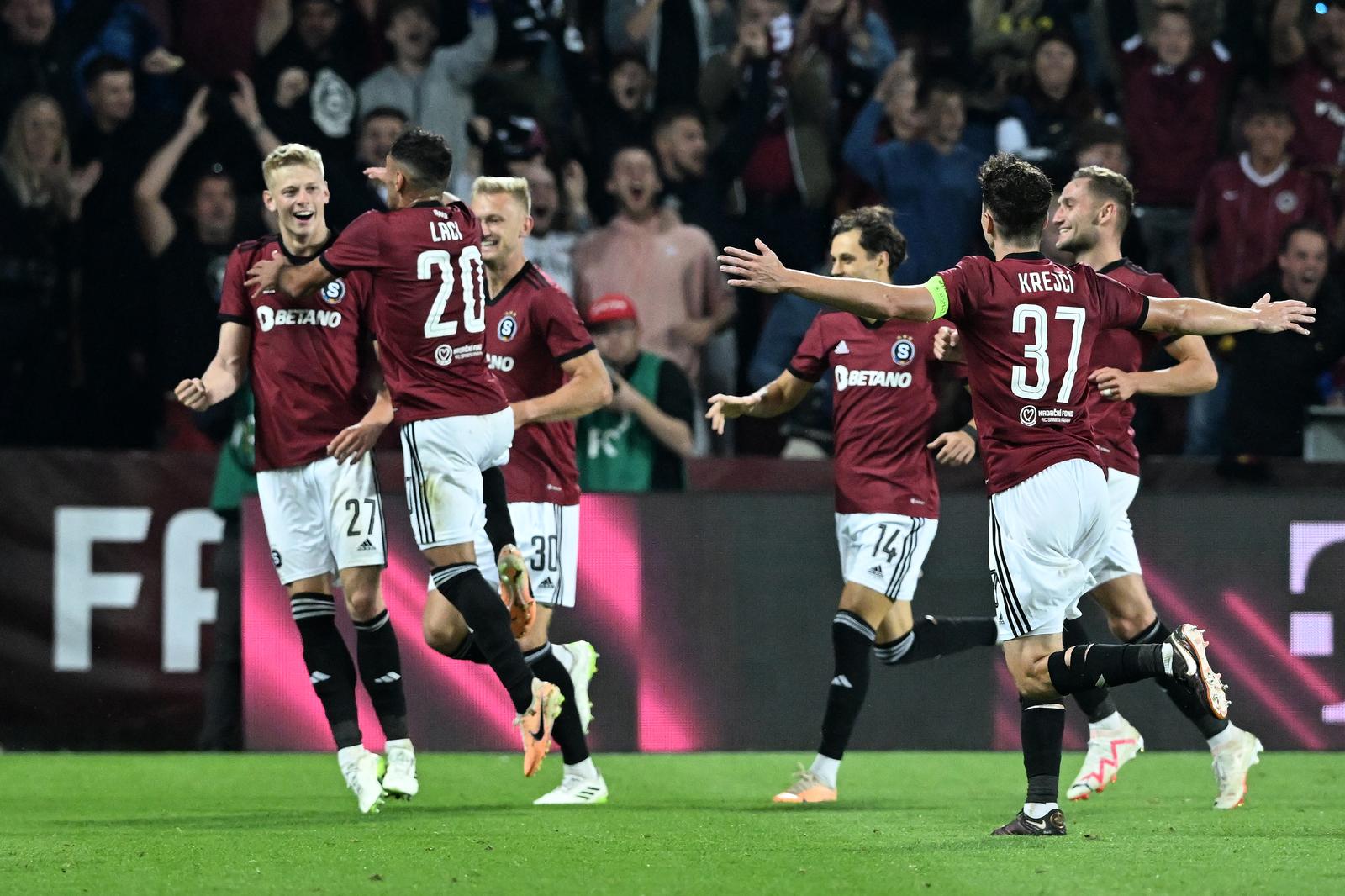 31.08.2023., stadion Letna, Prag, Ceska - Uzvratna utakmica play-offa UEFA Europske lige, Sparta Prag - GNK Dinamo Zagreb. Nogometasi Sparte slave pogodak za 3:0. Photo: Marko Lukunic/PIXSELL